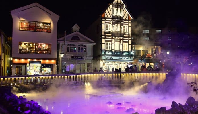 2048px-Kusatsu_Onsen,_Gunma_Prefecture;_November_2018_(08) Kusatsu Best Onsen in Japan